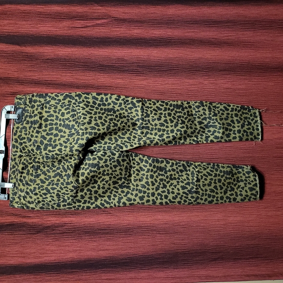 Express Leopard Print Jeans - Picture 2 of 4